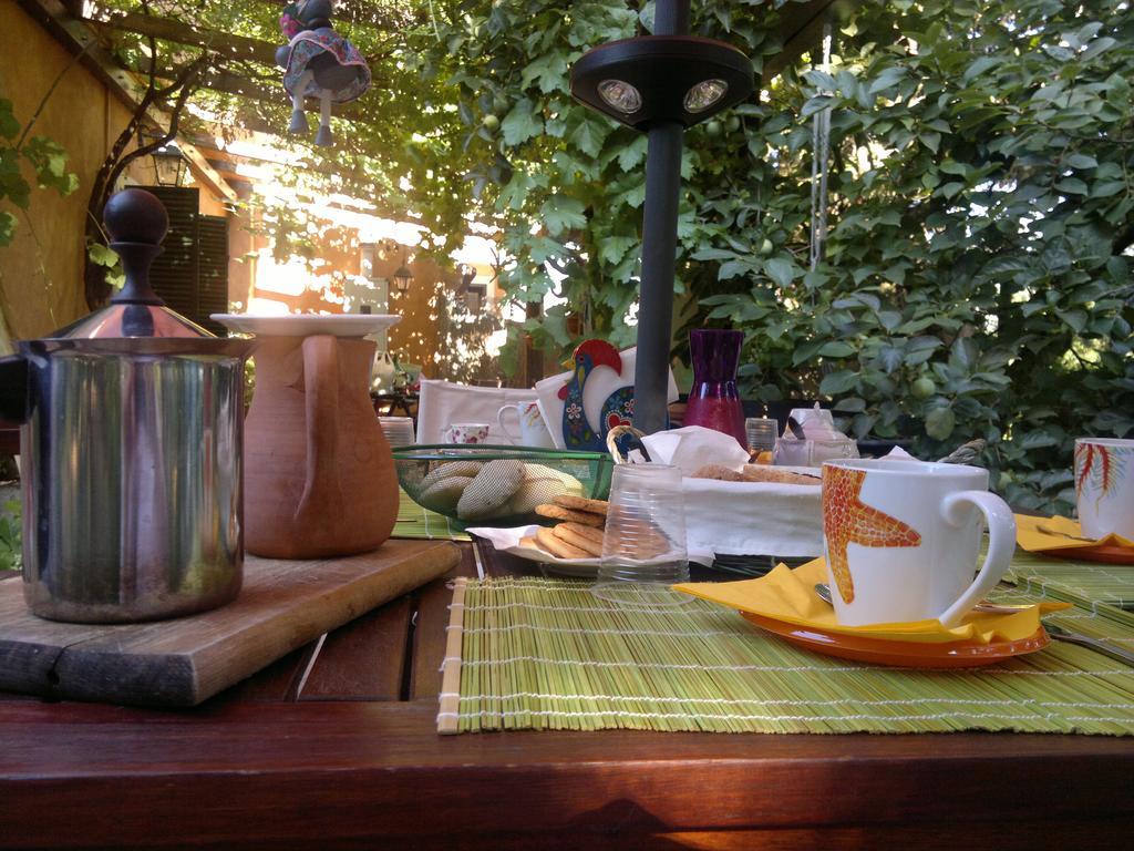 Agriturismo La Casa Delle Fate Loiri Porto San Paolo Ngoại thất bức ảnh