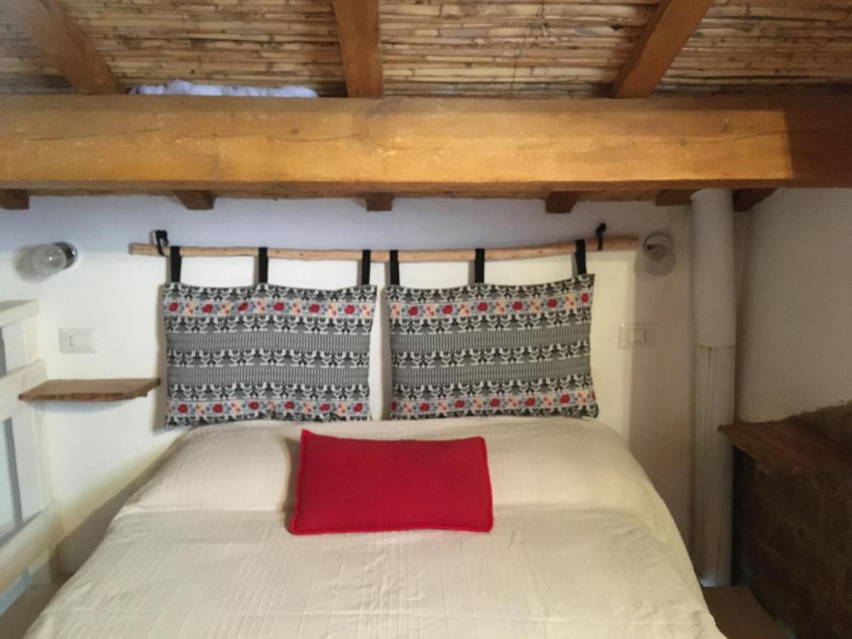 Agriturismo La Casa Delle Fate Loiri Porto San Paolo Ngoại thất bức ảnh