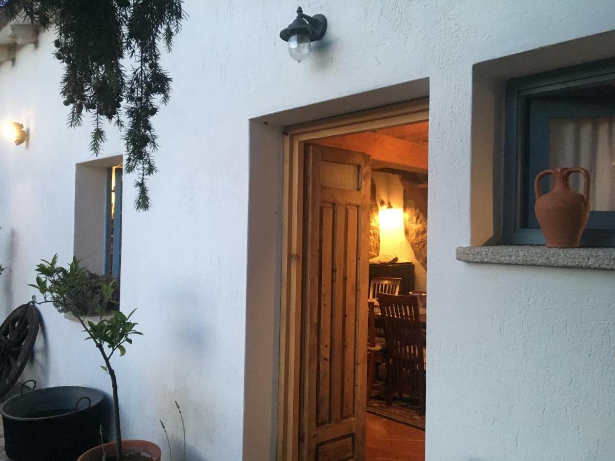 Agriturismo La Casa Delle Fate Loiri Porto San Paolo Ngoại thất bức ảnh